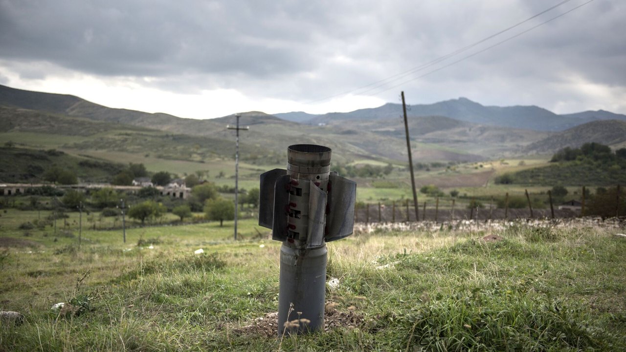 Jornalista: soltura de líder armênio de Nagorno-Karabakh por Baku permitiria resolver o conflito