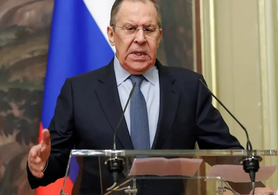 Recusa de visto para jornalistas russos pelos EUA não será perdoada, diz Lavrov