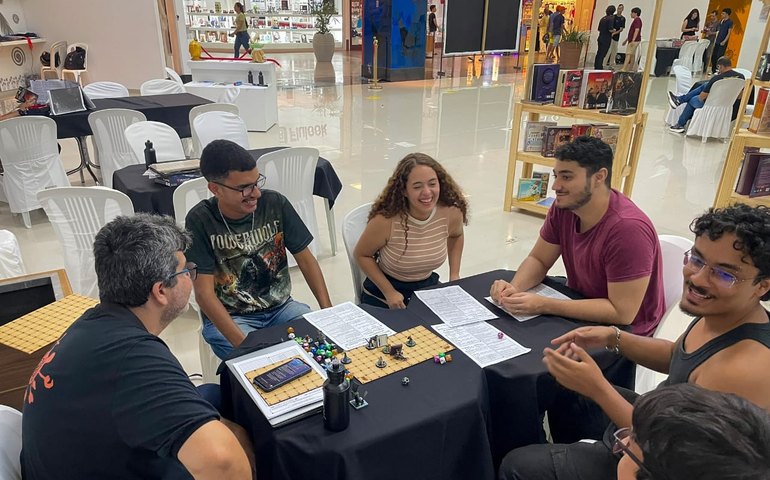 Encontro alagoano de RPG reúne mais de 200 jovens em Arapiraca