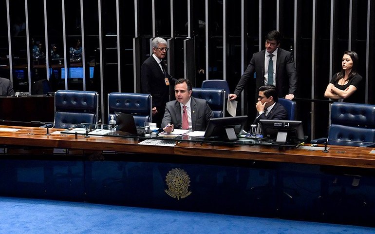 Prefeituras e DF devem divulgar demanda por vagas em creches, aprova Senado