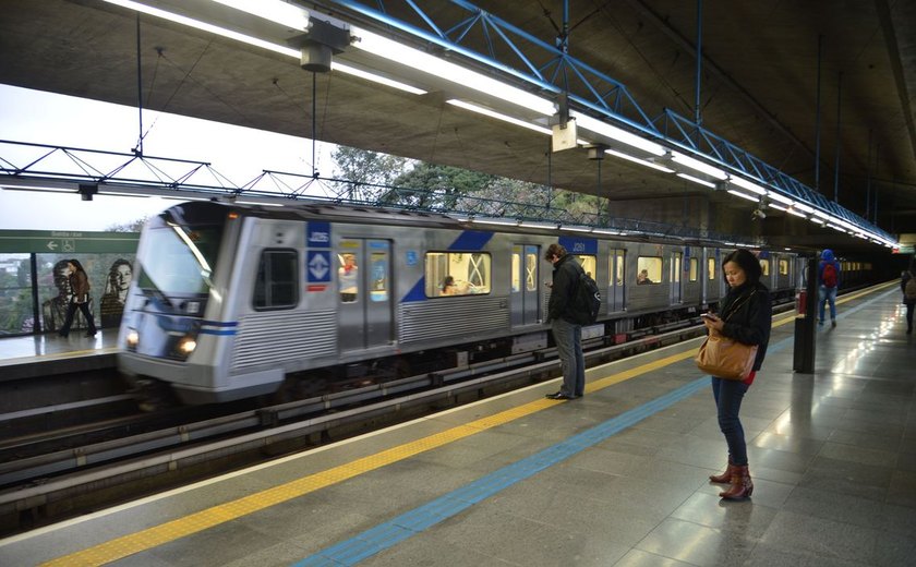 Falha elétrica causa transtornos em linha do Metrô de São Paulo