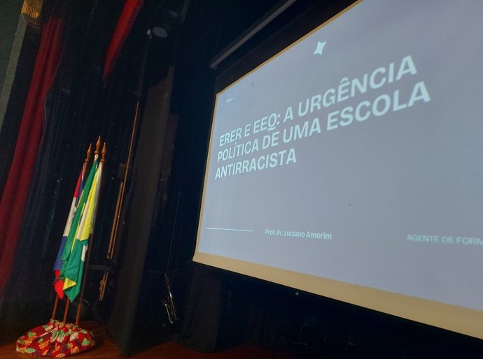 Arapiraca promove formação continuada com temática voltada às políticas de equidade racial