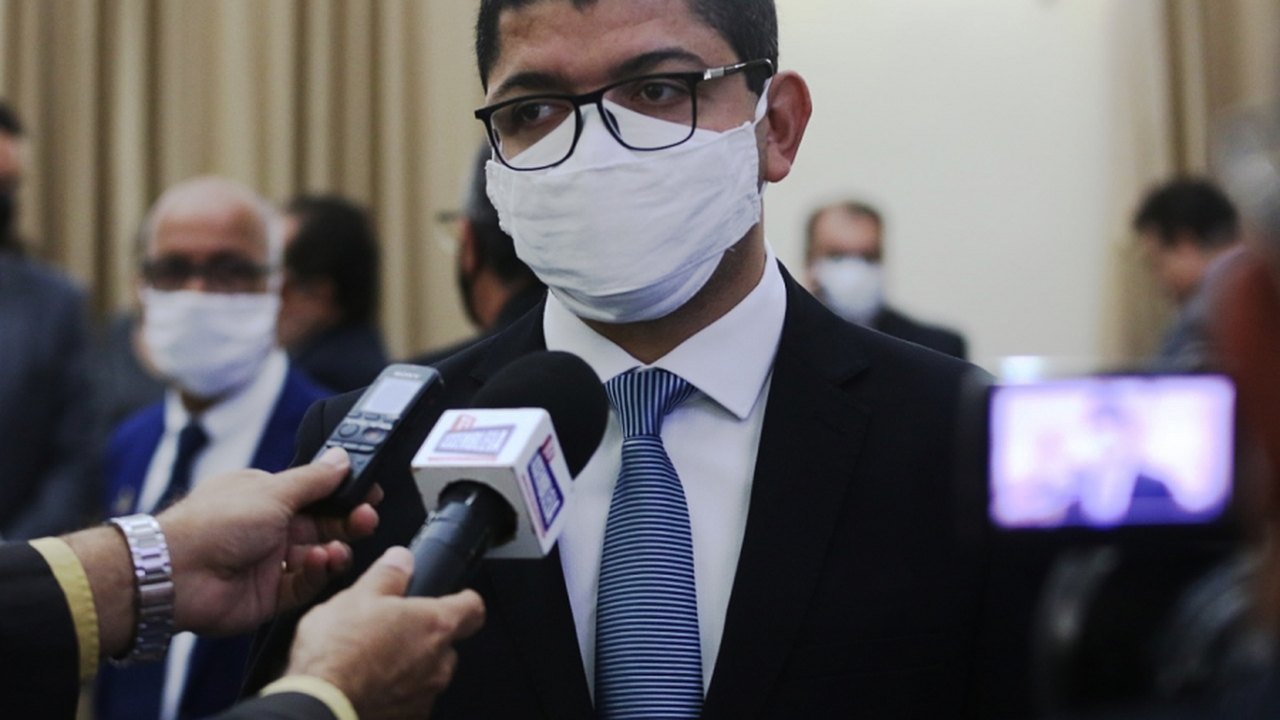 Governo convocará aprovados nos novos concursos ainda nesta gestão, afirma secretário