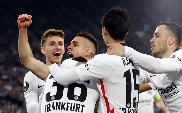 Frankfurt tenta manter a confiança contra o Real após ser goleado pelo Bayern