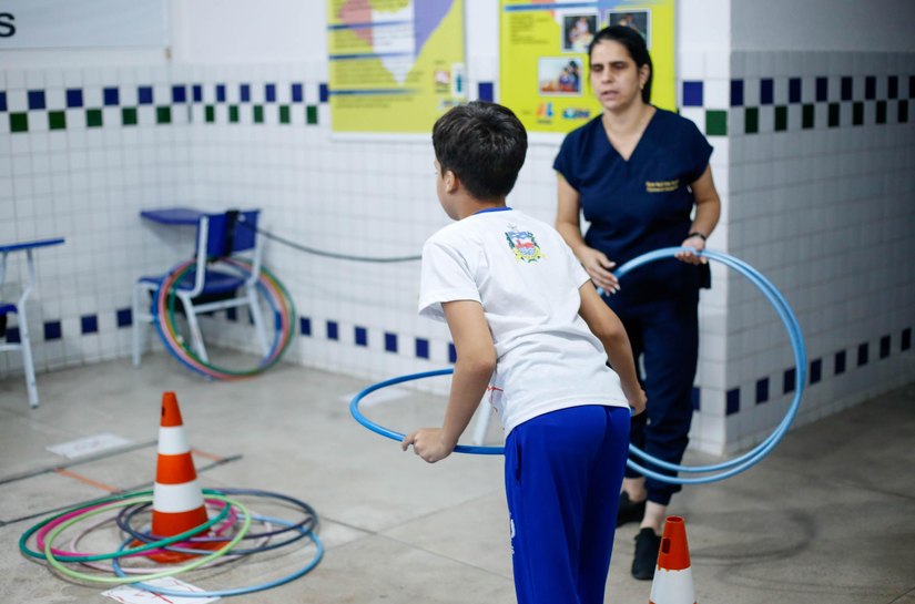 Seduc realiza 4ª convocação do PSS de Profissionais de Apoio da Educação Especial para atender estudantes da capital