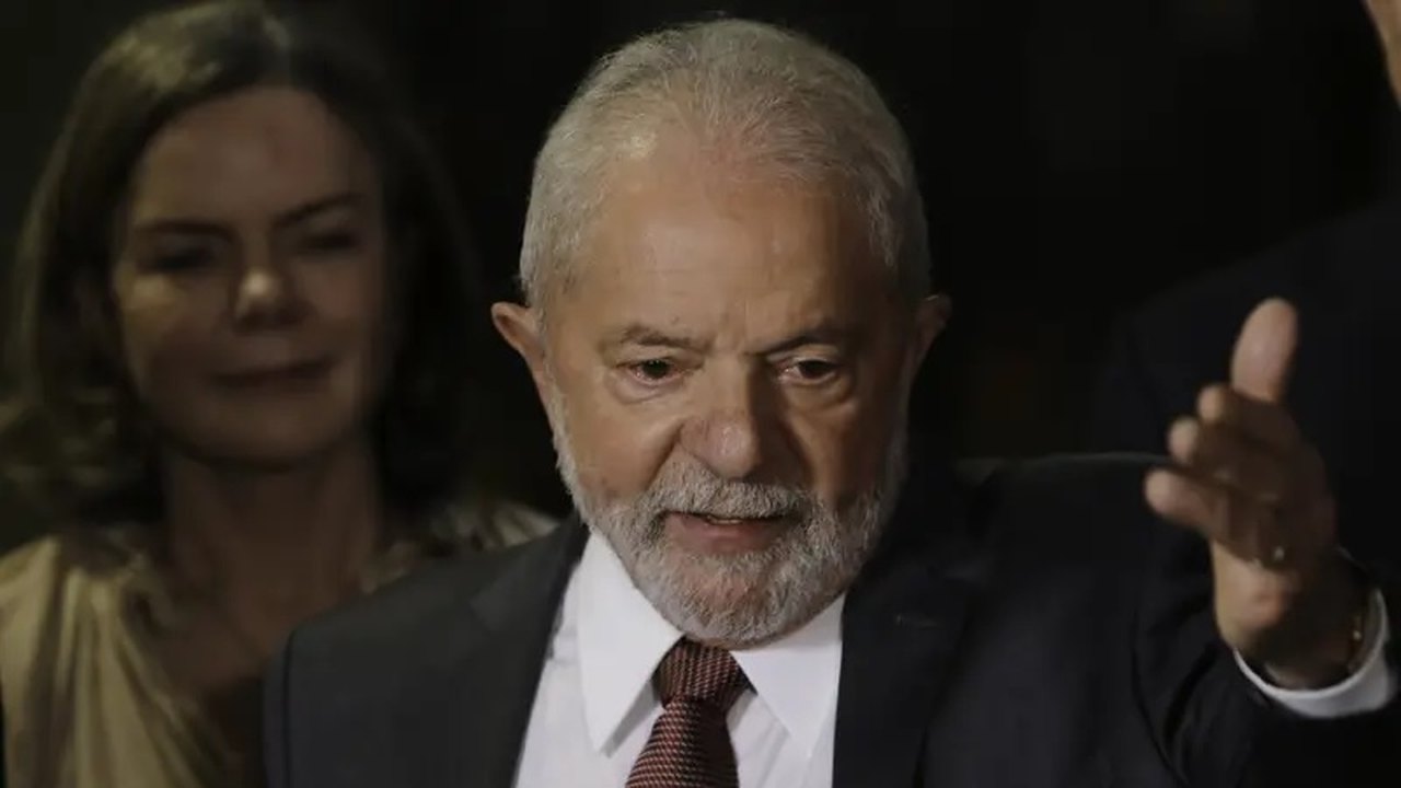 Com Lula, movimentos sociais retomam pressão por cotas e contribuição sindical