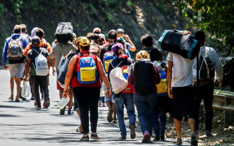Crise na Venezuela acende alerta na região, que se prepara para nova onda migratória