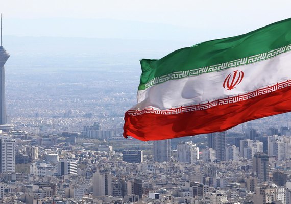 'Estamos preparados': ação militar contra Irã terá consequências para EUA, diz conselheiro iraniano