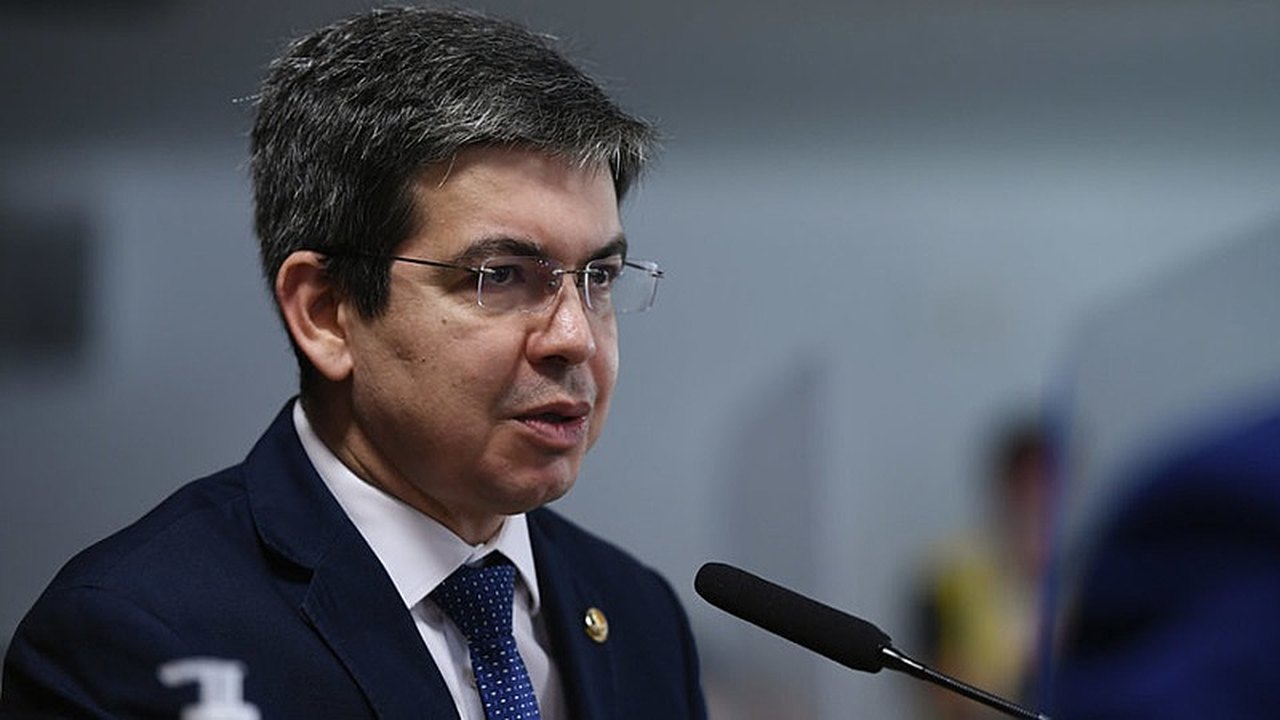 Equipe ataca orçamento secreto, mas sem propor um fim