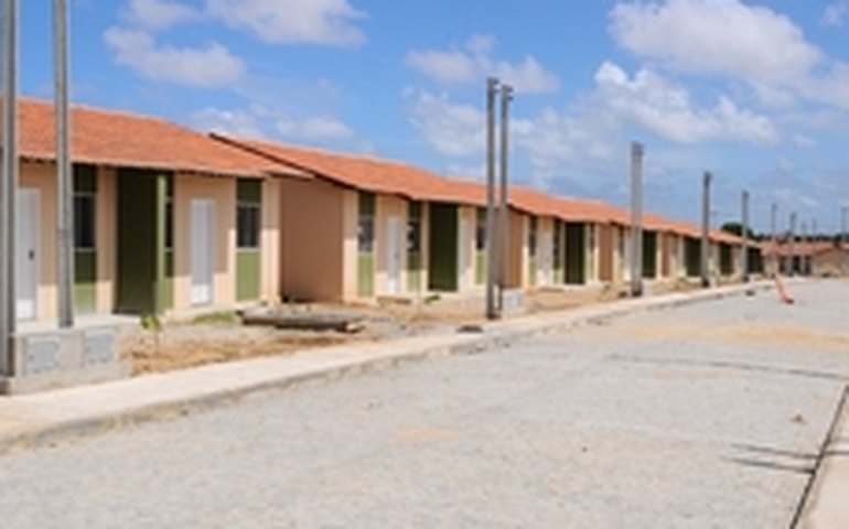 Seinfra finaliza sorteio que define endereços no conjunto José Aprígio