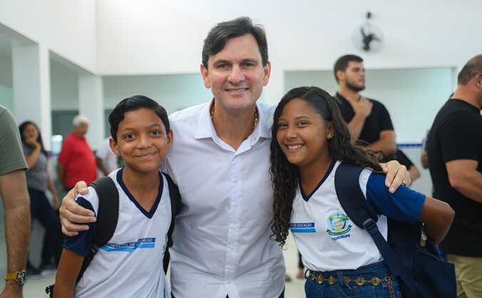 Balanço da educação reúne quatro novas unidades entregues, seis escolas e CMEIs requalificados e outras três unidades em construção