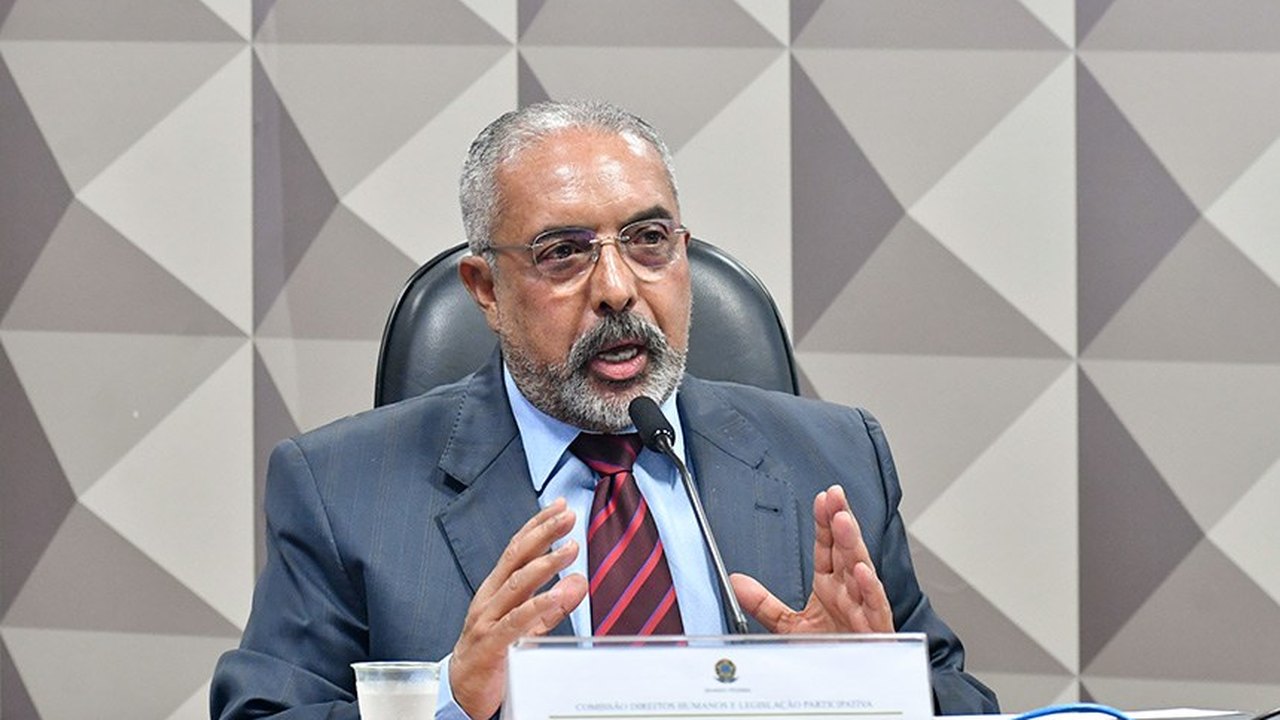 CDH debate benefícios fiscais para agrotóxico e violação de direitos humanos
