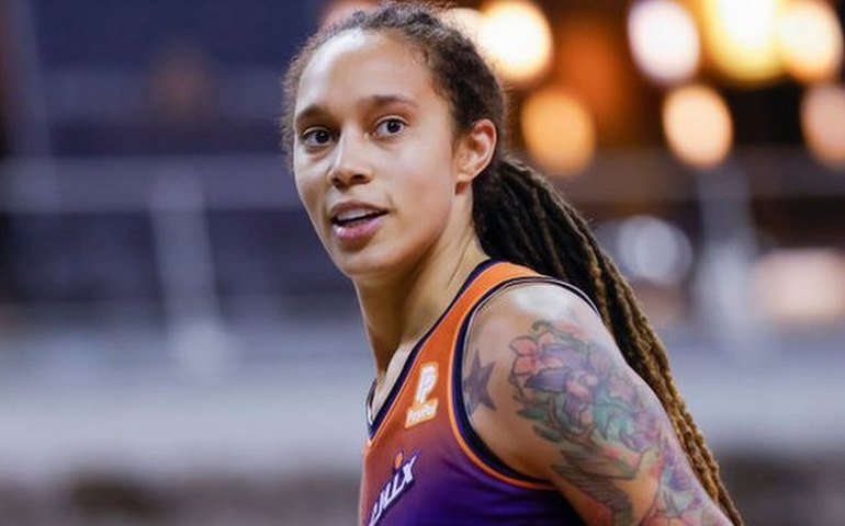 Condenada a 9 anos de prisão na Rússia, Griner é transferida para colônia penal