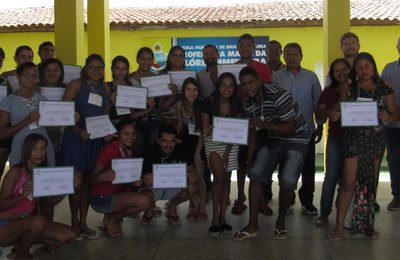 Cursos profissionalizantes e capacitações qualificam moradores da zona rural de Penedo
