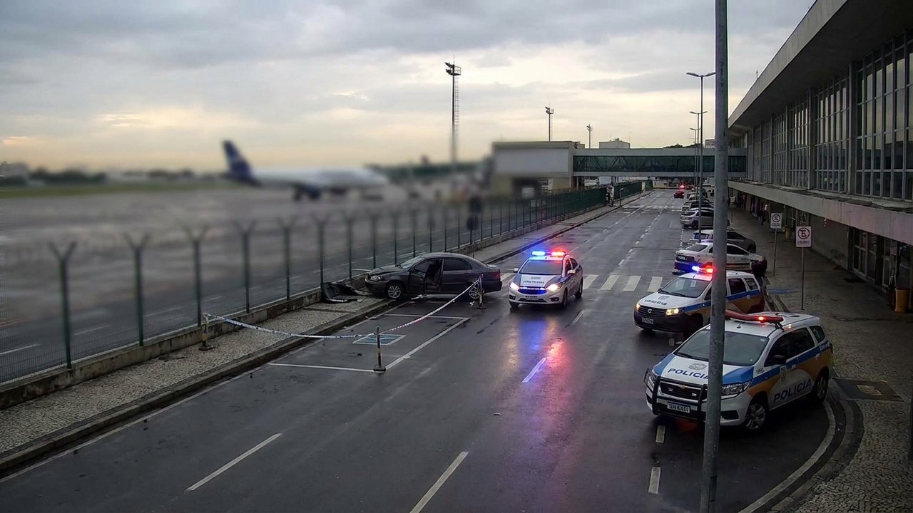 Bandidos roubam três carros no entorno do Aeroporto Santos Dumont em menos de 24 horas