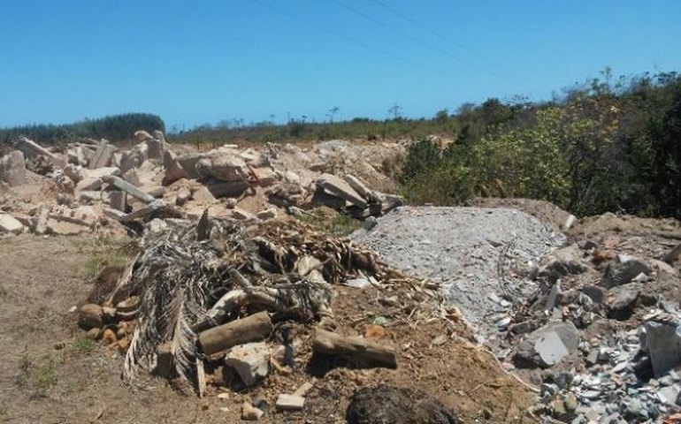 IMA notifica Prefeitura de Maceió por descarte irregular de material de construção