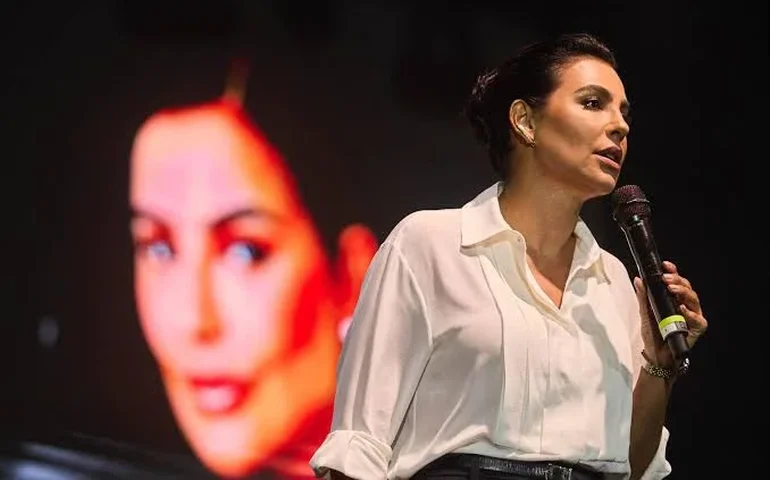 Cíntia Chagas chega pela primeira vez à Maceió com a palestra “Oratória para Redes Sociais”