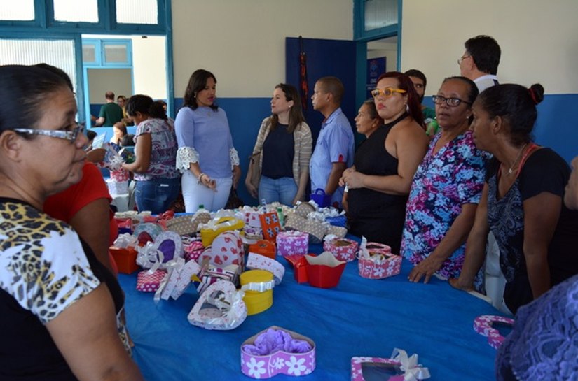Ação comunitária no Cras beneficia moradores do Jacintinho