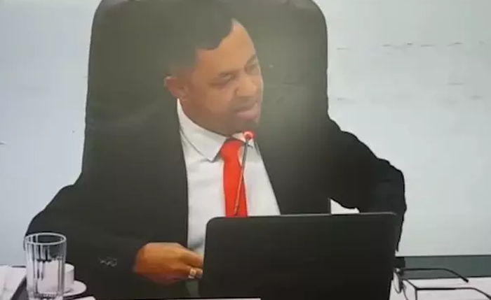 Vereador Neiriberto Martins Erthal durante sessão Vereador Neiriberto Martins Erthal durante sessão