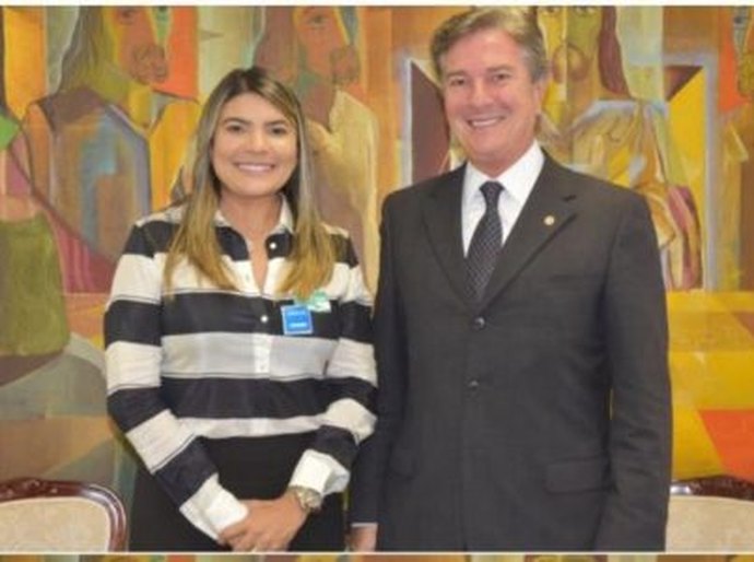 Jeane Moura busca em Brasília apoio para Senador Rui Palmeira avançar mais