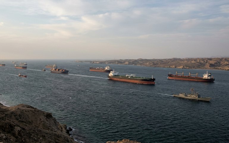 Múltiplas embarcações retomam movimento no estreito de Ormuz, reaberto pelo Irã