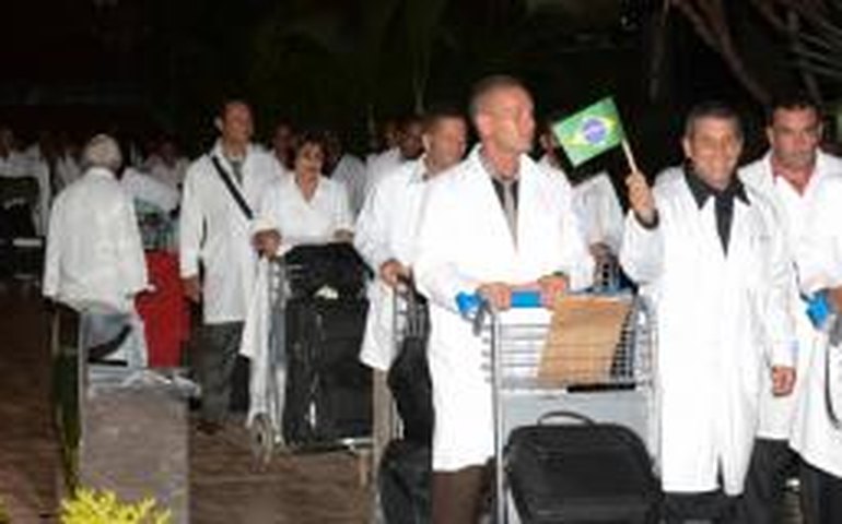 Programa Mais Médicos supera meta e beneficia 50 milhões de brasileiros