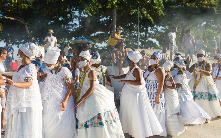 Festa das Águas: evento celebra o Dia de Iemanjá na Praia de Pajuçara
