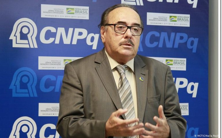 “Coronavírus mostrou que o Brasil precisa investir em ciência”