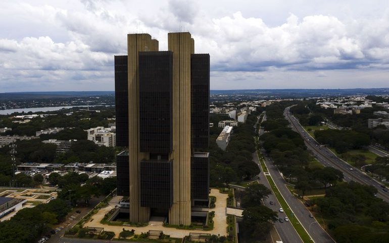 IBC-Br cai 0,99% em janeiro ante dezembro, com ajuste, afirma BC