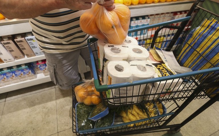 Grupo Alimentação e Bebidas sobem 1,17% em março ante alta de 0,70% em fevereiro no IPCA