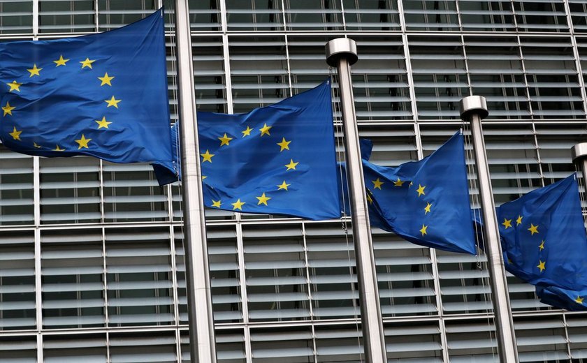 Líderes da União Europeia discutem reforçar investimentos para Ucrânia