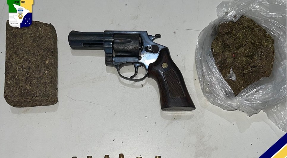 Motorista morre após descer do carro atirando contra policiais na Grande Aracaju