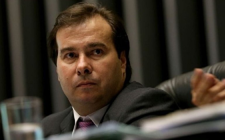 Maia defende reforma, mas diz que não há espaço para imposto cumulativo