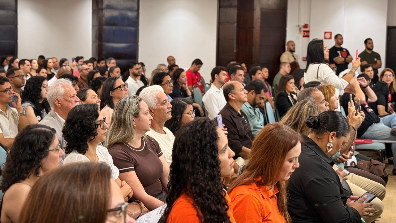 Famílias recebem certificados do Minha Casa é Massa e ficam mais perto de realizar sonho da casa própria em Maceió