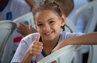 Alagoas reduz analfabetismo em quase 30% e bate recorde histórico com foco na infância e expansão da EJA