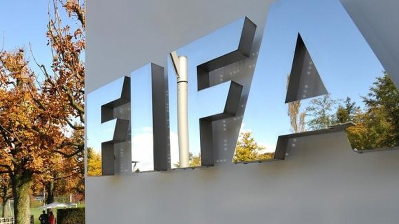 Fifa anuncia que organizará partida para arrecadar fundos ao combate à covid-19
