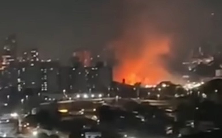 Imagens de câmeras policiais revelam destruição em casa que explodiu no Tatuapé
