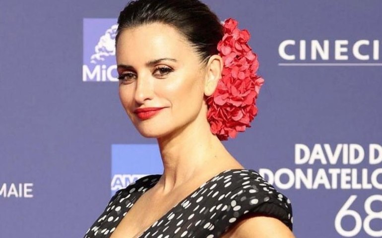 Mais um livro de Elena Ferrante vai virar filme e Penélope Cruz será protagonista