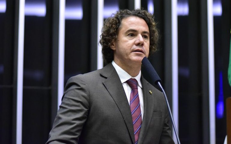 Veneziano critica PL da Dosimetria e alerta para favorecimento a investigados