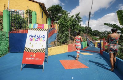  Vida Nova nas Grotas: governador inaugura obras de mobilidade urbana na Frei Damião