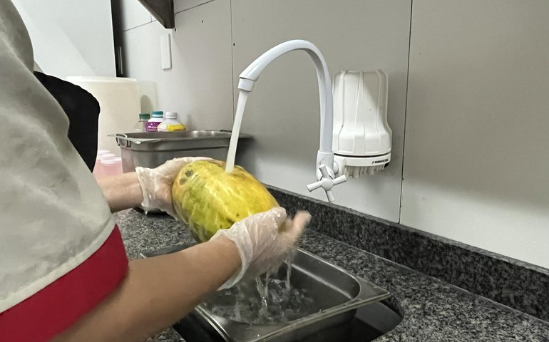 Nutricionista do HGE orienta como evitar intoxicação alimentar e alerta para riscos da má conservação dos alimentos