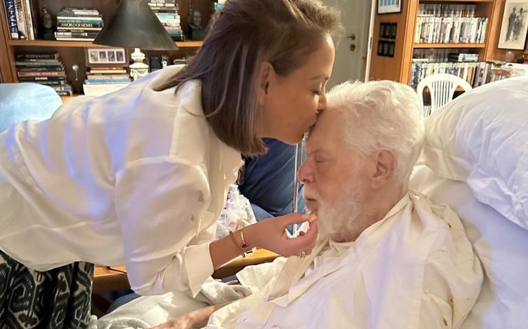 Júlia Almeida homenageia Manoel Carlos: 'Seu legado permanece vivo'