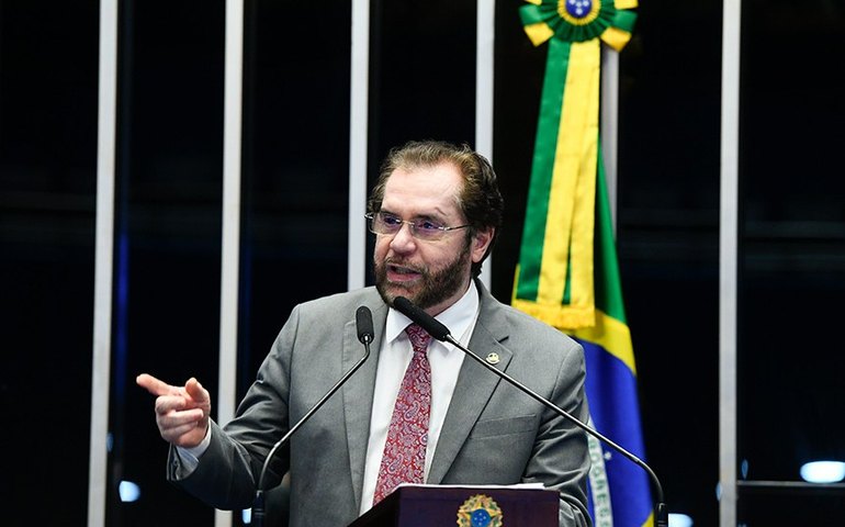 Plínio critica possibilidade de o STF mudar entendimento sobre contribuição sindical