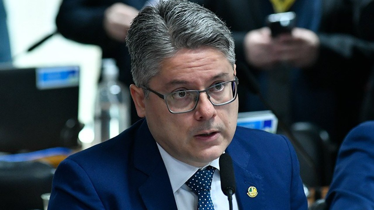 CAE vai ouvir Jean Paul Prates sobre fim da paridade no preço do petróleo