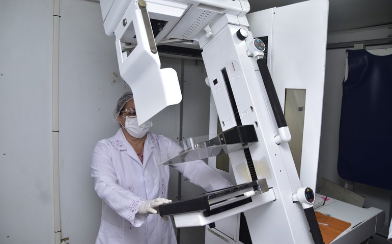 Outubro Rosa: Prefeitura de Coruripe realiza ação em alusão ao mês