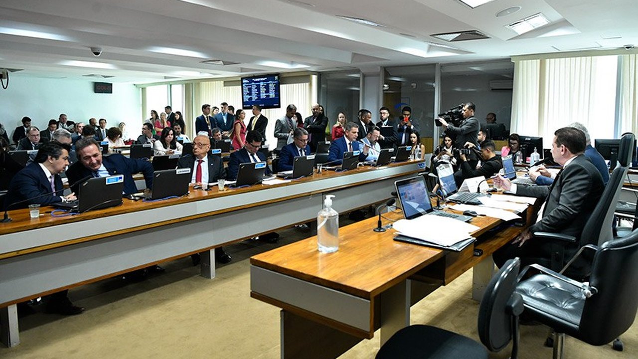 CAE pode votar dedução no Imposto de Renda para doações a pesquisa científica