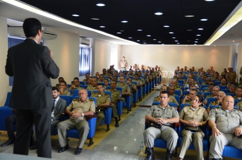 Direitos Humanos e Atividade Policial é tema de palestra na Academia da PM