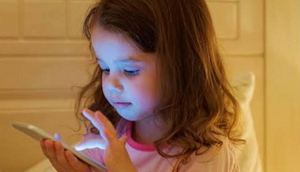 Oftalmologista alerta sobre o uso excessivo de dispositivos digitais e a saúde dos olhos