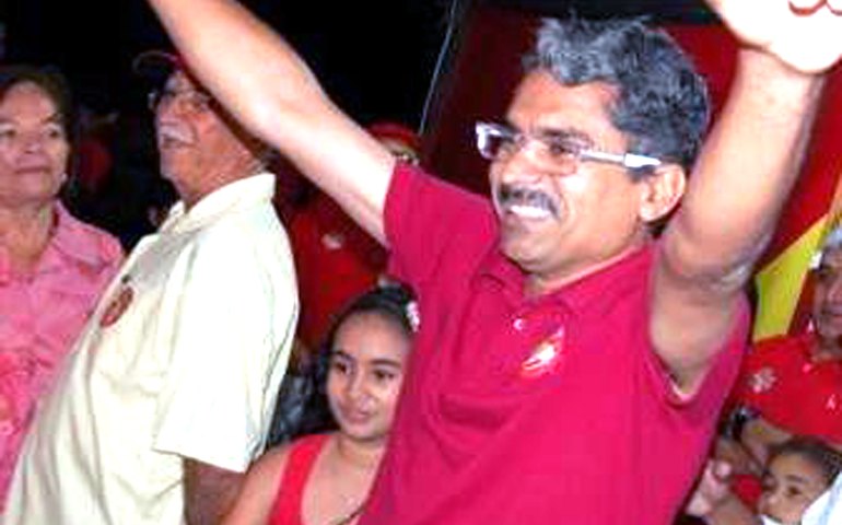 Professor Edvaldo inaugura comitê de campanha em Maceió