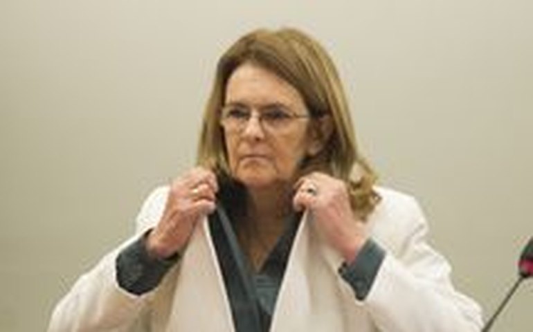 Empresa holandesa admite pagamento de propina a funcionários, diz Graça Foster